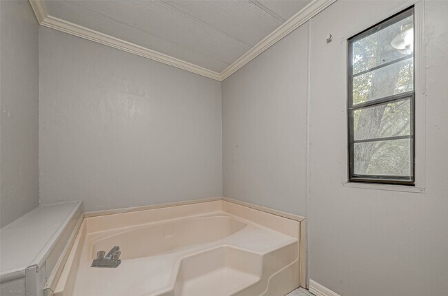 Building Photo - 14572 Hasara Ln