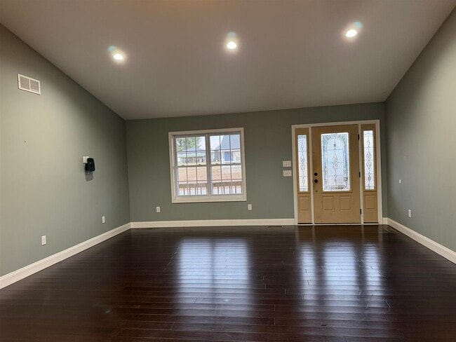 Building Photo - 17 Christopher Ave