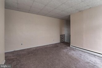 Building Photo - 1325 W Porter St