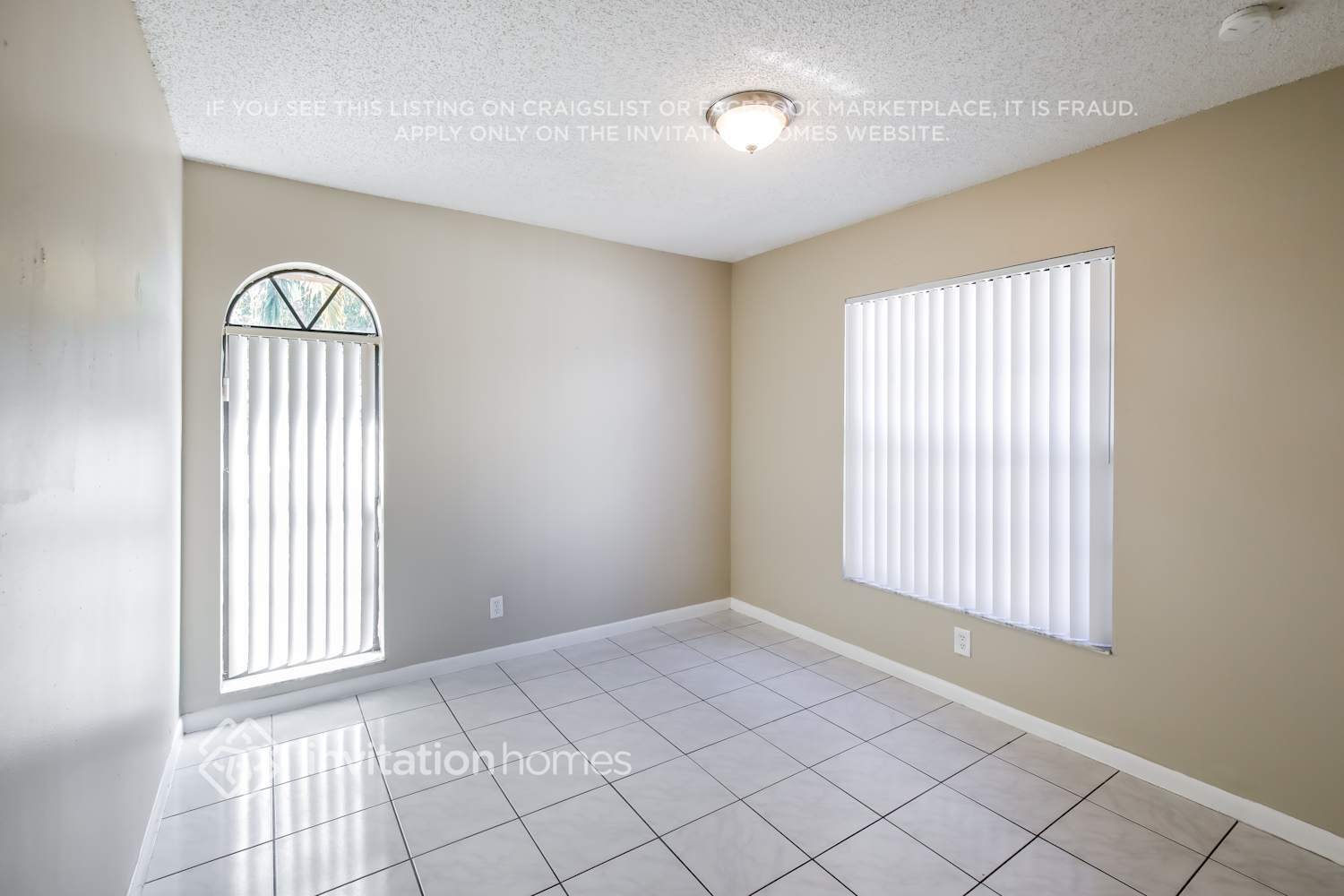 Building Photo - 10663 NW 32nd Ct