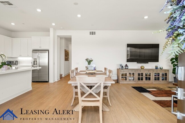 Building Photo - 26773 Laurel Mountain Lp