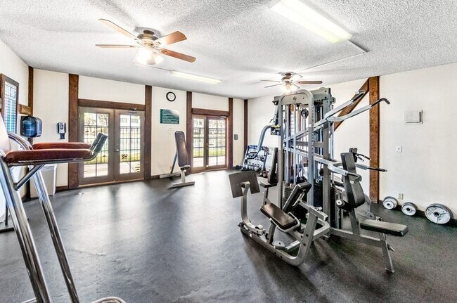 Building Photo - 1 Bedroom ~ Live in the Heart of South Coa...