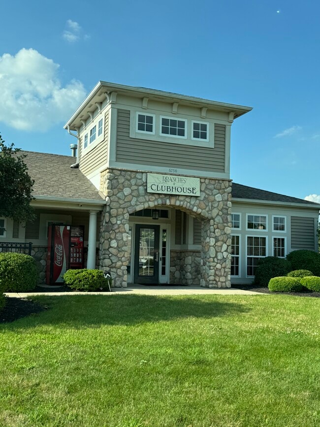 Building Photo - 10226 Crooked Stick Dr