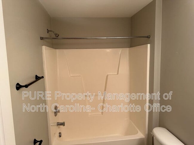 Building Photo - 3911 Picasso Court