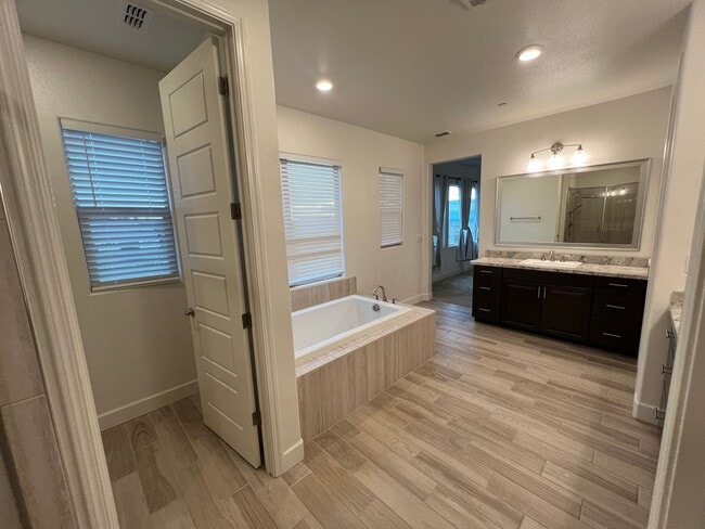 Building Photo - Beautiful Home With Large Primary Suite, Multiple Living Rooms, and more!