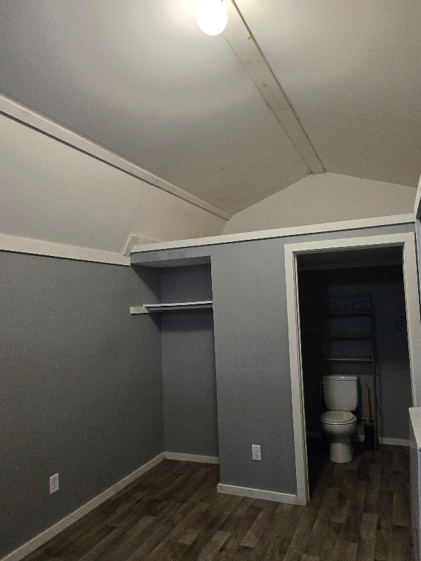 Building Photo - 8880 E State Rd 54