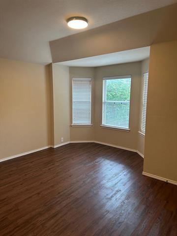 Building Photo - 2013 Trinity Ln