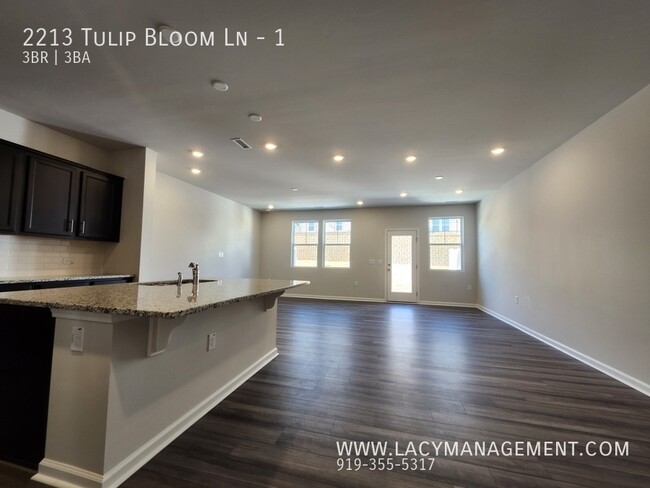 Building Photo - 2213 Tulip Bloom Ln