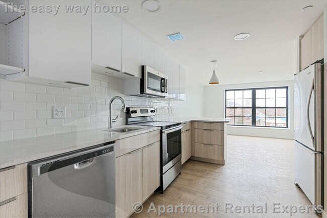 Primary Photo - 10 Soden St