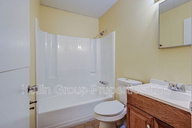 Building Photo - 3020 Reiter Dr