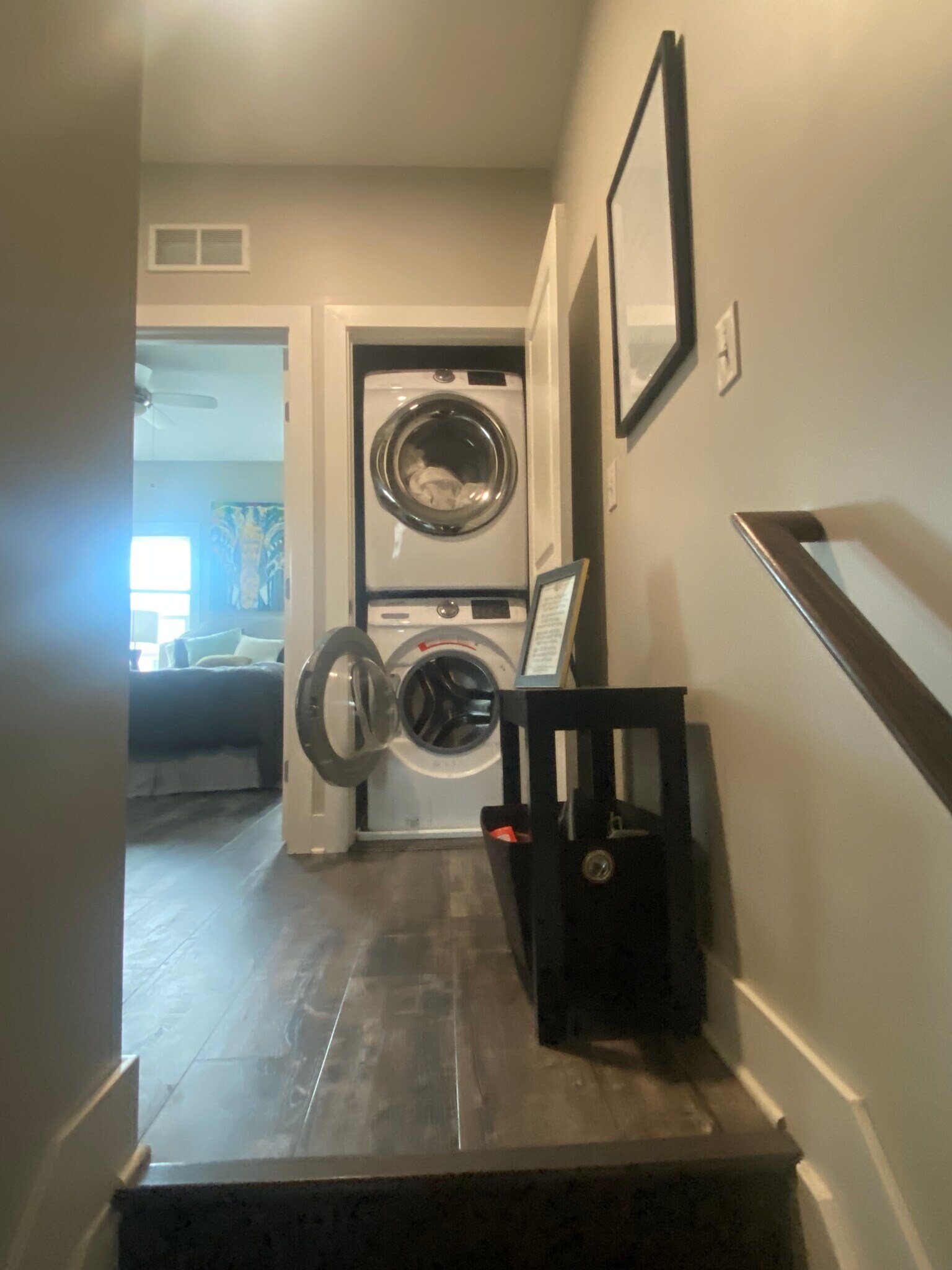 Building Photo - 139 W 2nd Ave