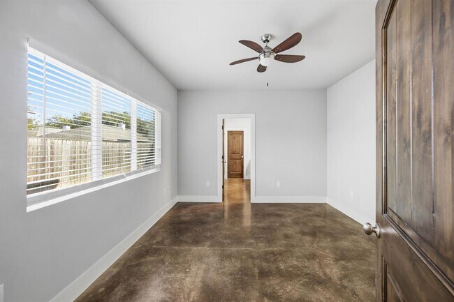 Building Photo - 1125 Walton Ln