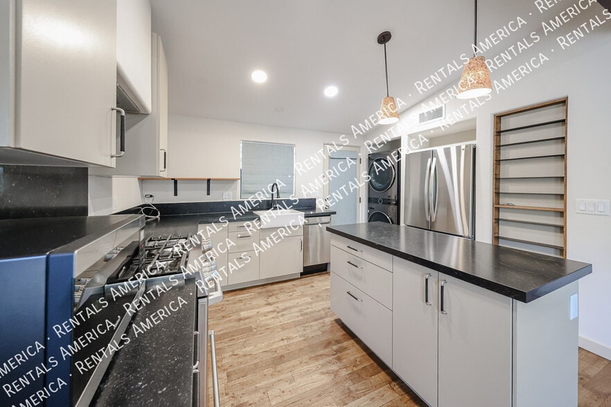 Building Photo - 3809 N 9th St