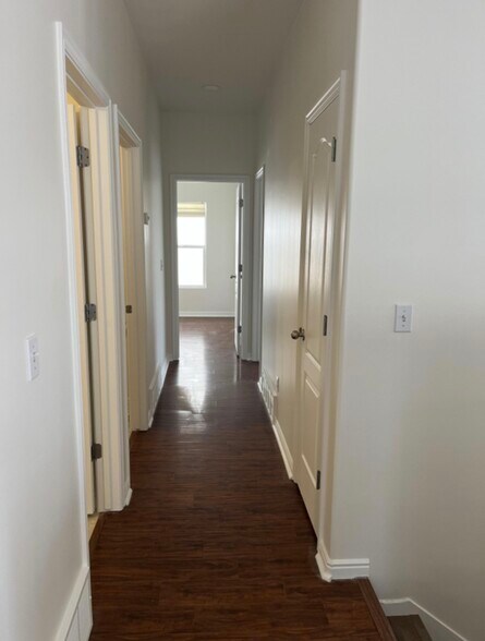 Building Photo - 6651 S Interlochin Ln