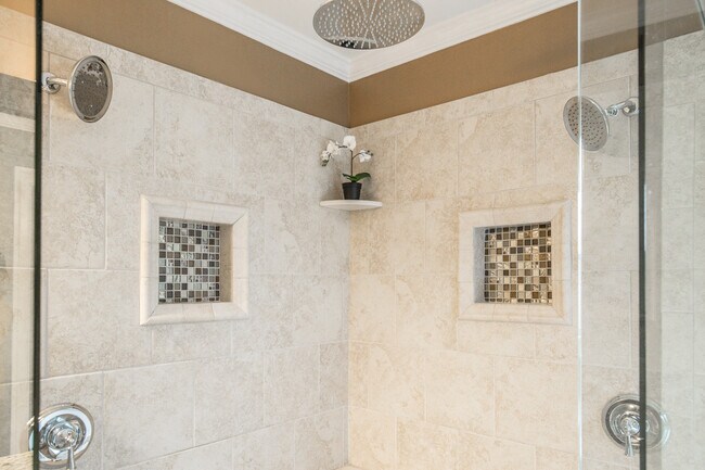Walk in Shower - 2216 Katherine Kiker Rd
