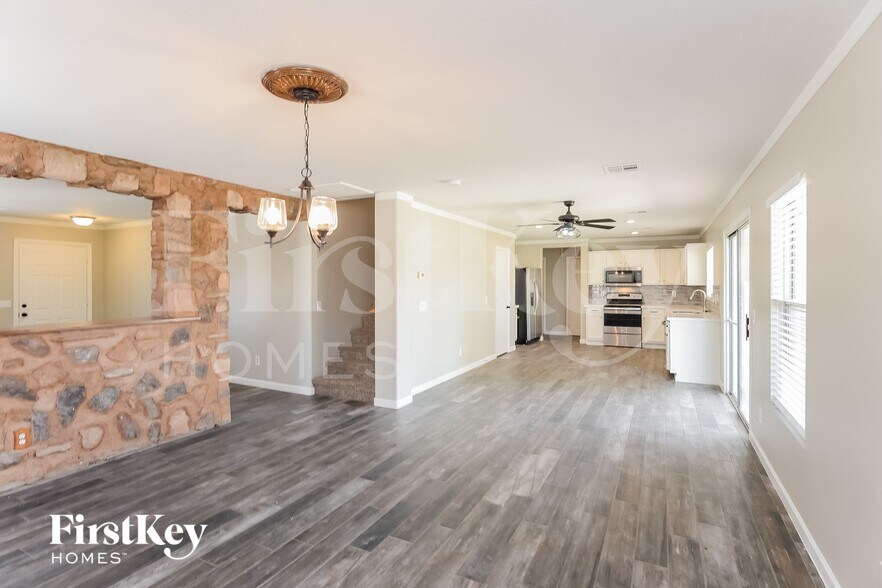 Building Photo - 28590 N Obsidian Dr