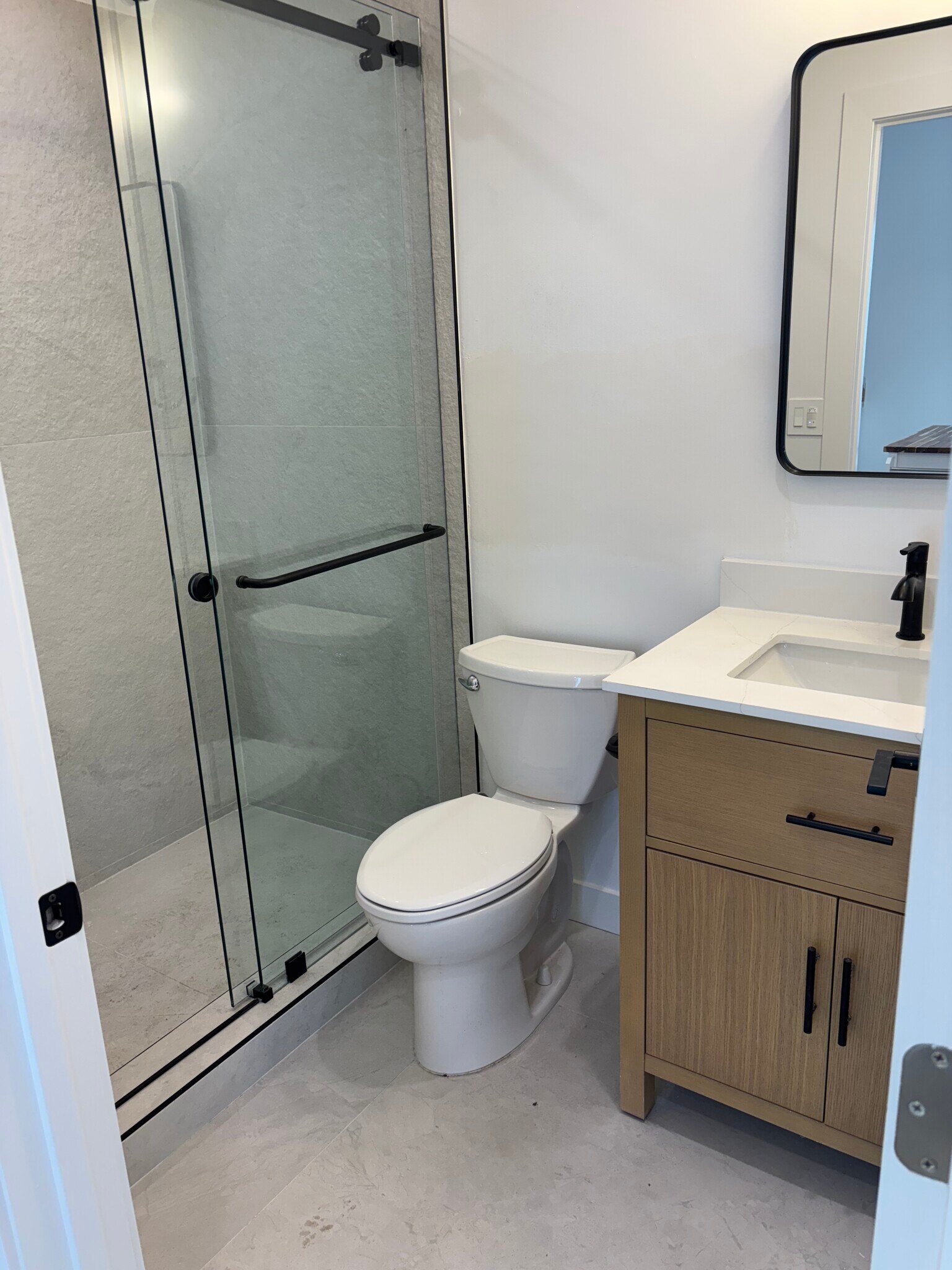 Bathroom - 6676 Colgate Ave