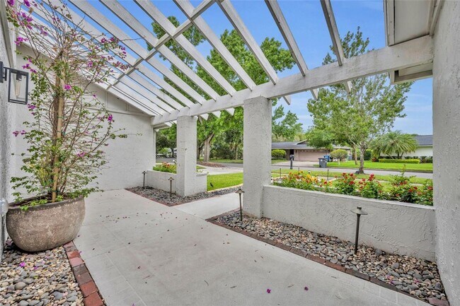 Building Photo - Beautiful Winter Park home