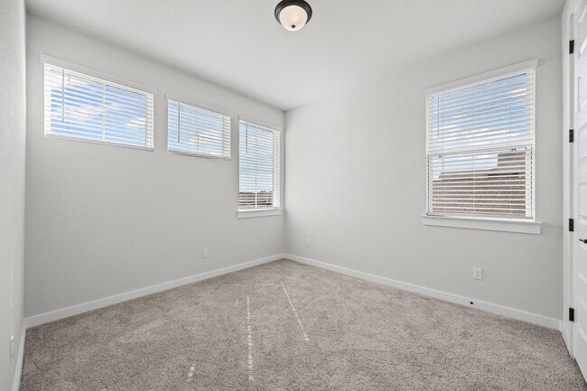 Building Photo - 12702 Autumn Bird Trce