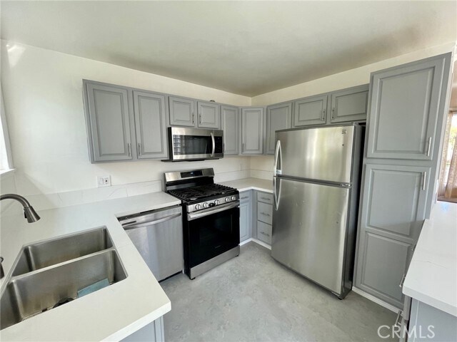 Building Photo - 2111 San Francisco Ave