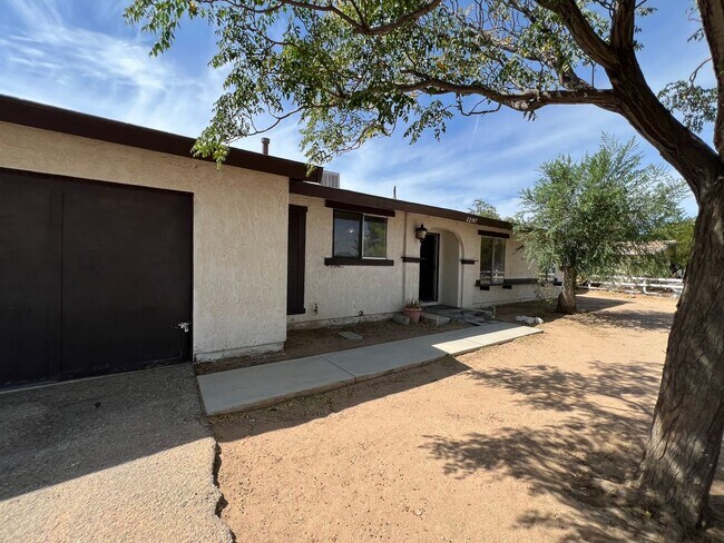 Building Photo - 22347 Tehama Rd