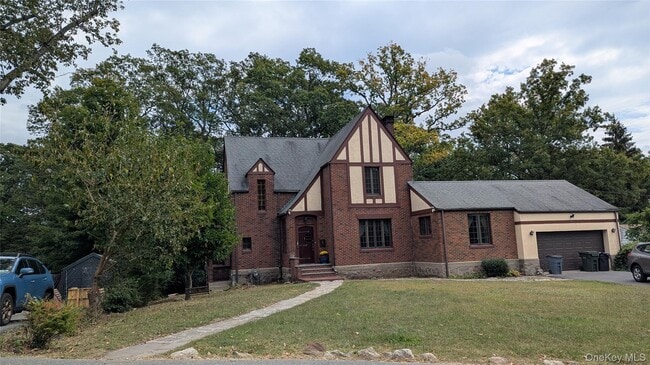 Building Photo - 78 Roe Ave