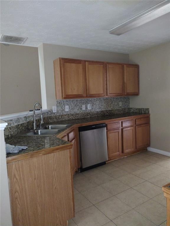 Building Photo - 2588 Rainmaker Dr