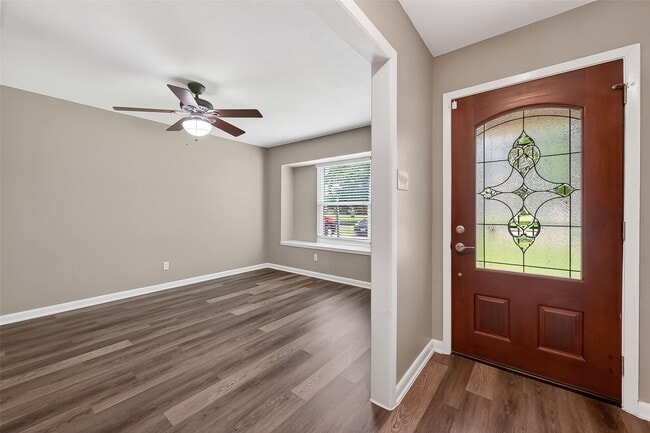 Building Photo - 12002 Hillcroft St