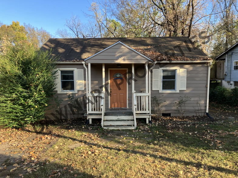 EXTERIOR FRONT - 106 Sadler Court