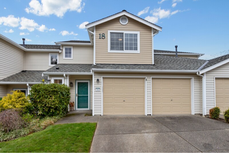 Building Photo - 4802 Nassau Ave NE