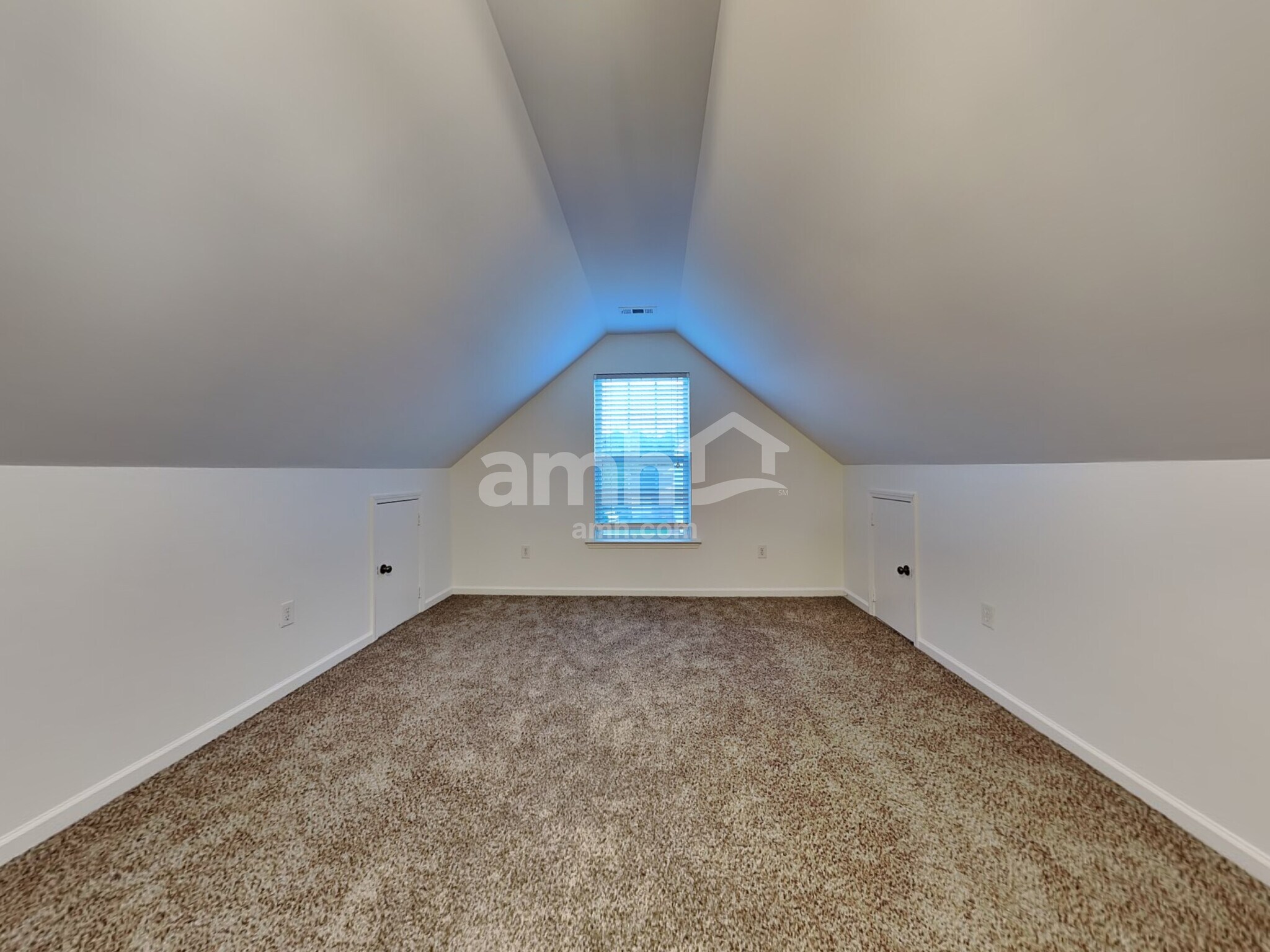 Building Photo - 300 Pemaquid Ct