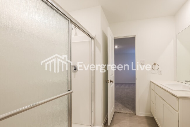 Building Photo - 19747 US-59