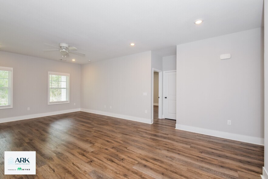Building Photo - 1003 Autumns Wood Cir E