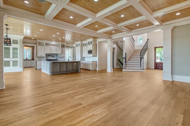 Building Photo - 4 Bedroom 4.5 Bath Home in Dunes West - Mt. Pleasant