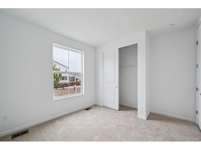 Building Photo - 610 Douglas Fir Pl