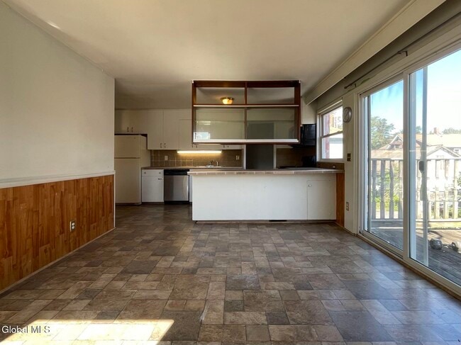 Building Photo - 1725 Union St