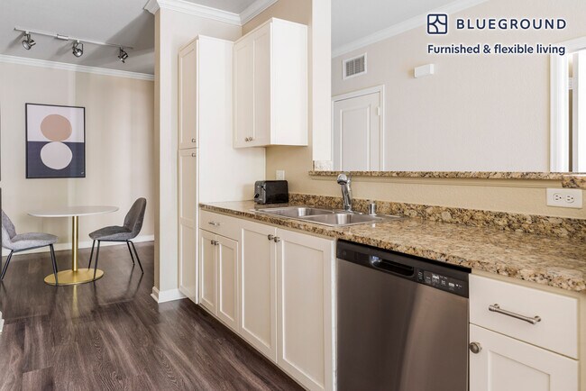 Building Photo - 501 Murphy Ranch Rd