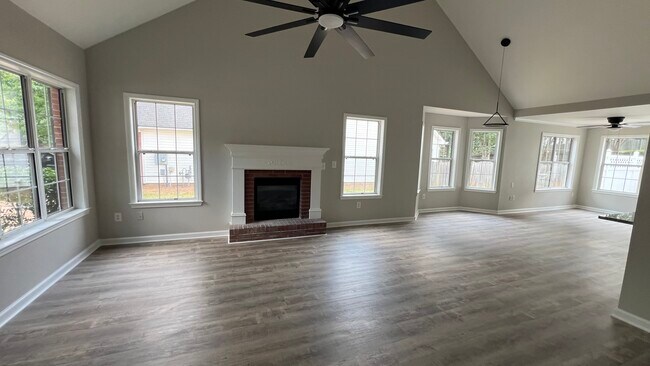 Building Photo - 92 Riva Ridge Ln