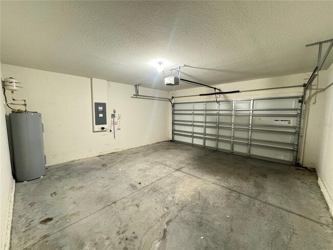 Building Photo - 1018 Ashentree Dr