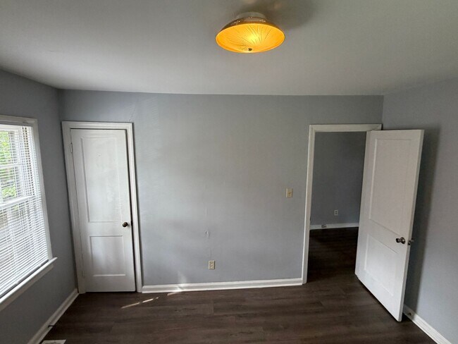 Building Photo - 1416 Rosewood Ave