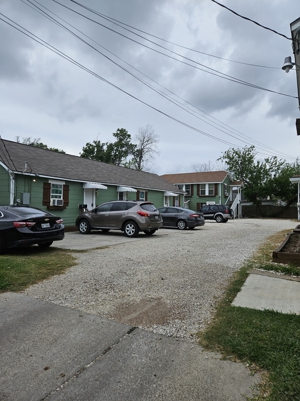 Building Photo - 410 Randall St