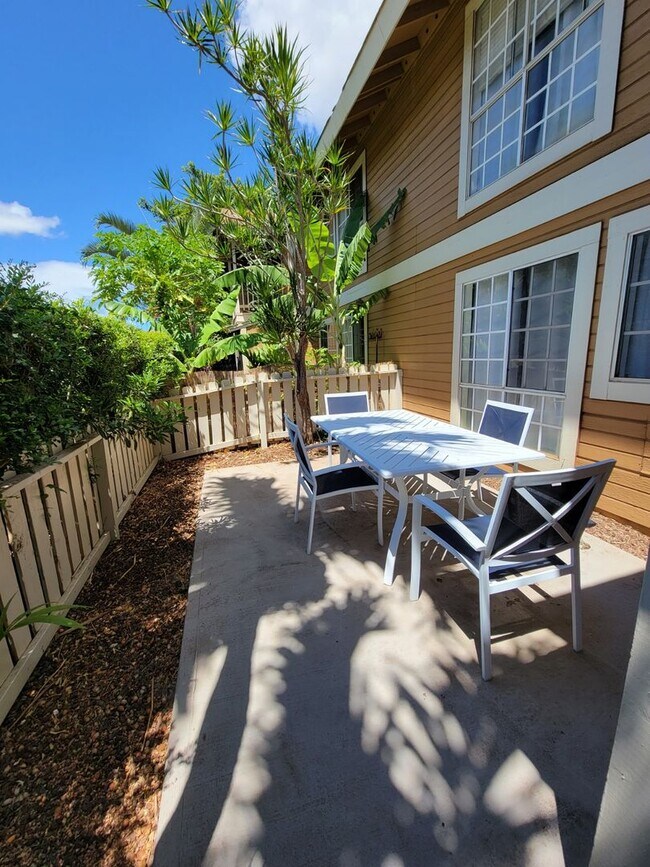 Building Photo - Furnished Downstairs Unit In North Kihei