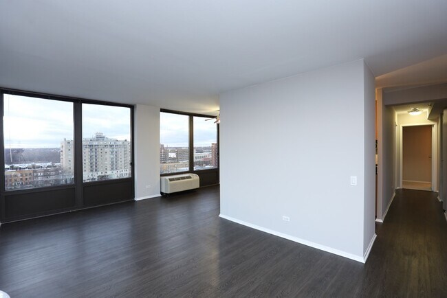 Building Photo - 4334 N Hazel St