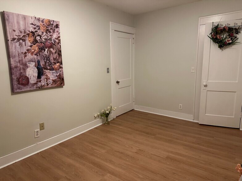 Building Photo - 269 N 1st Ave