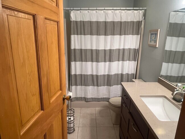 Building Photo - 9 Fawn Meadows