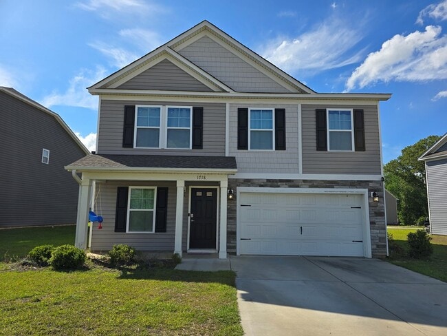 Building Photo - 1718 Smalls Dr