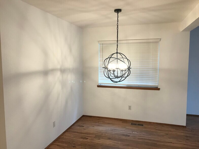 Dining Room - 1117 Ttereve Dr