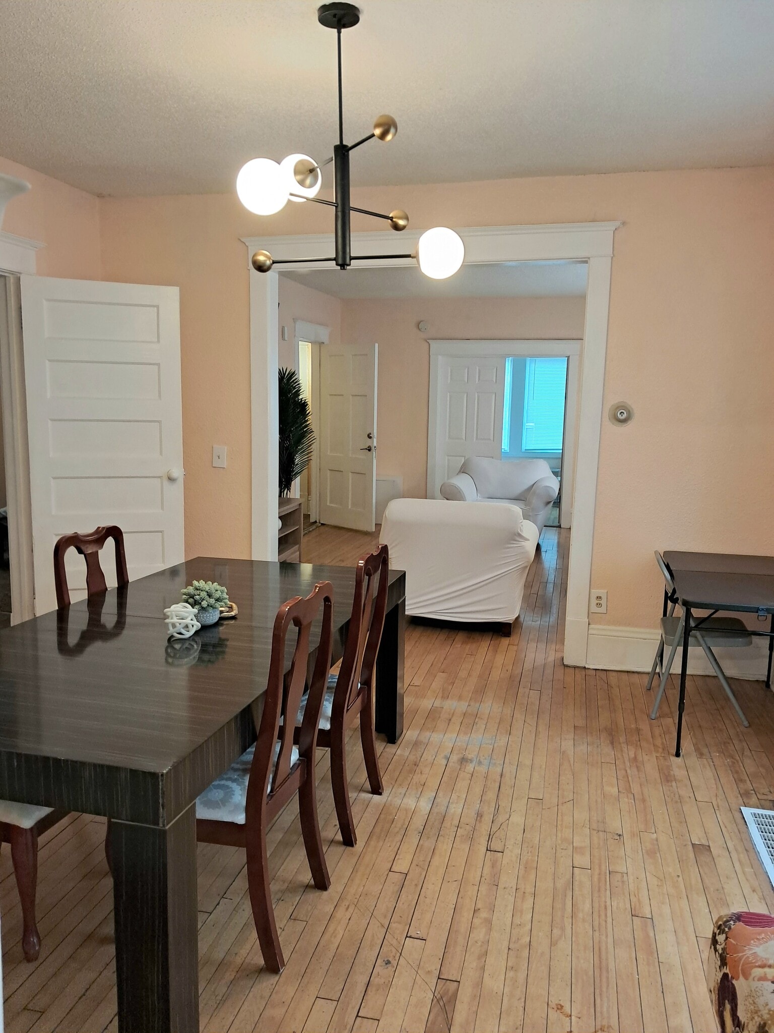 Building Photo - 2022 Oakland Ave