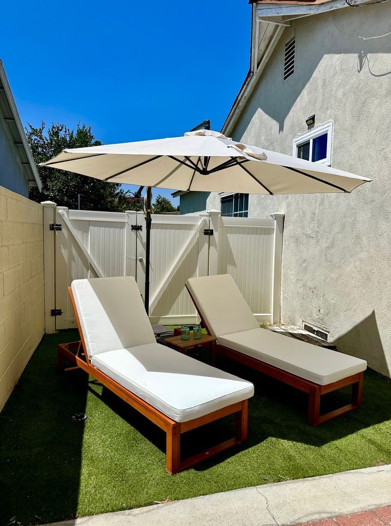 Building Photo - 7547 Garden Grove Ave