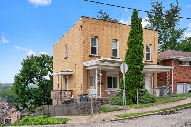 Building Photo - 312-314 Kathleen Street